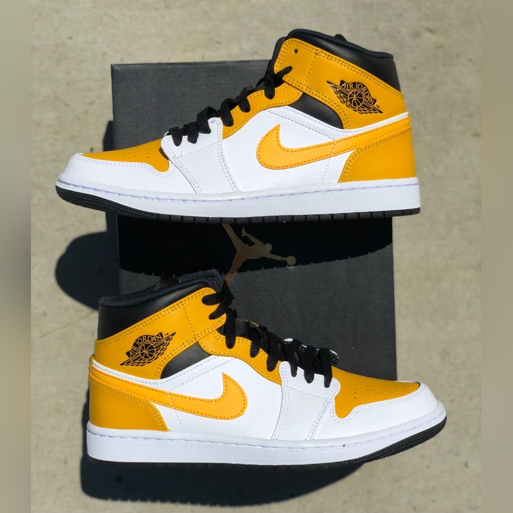 AIR JORDAN 1 MID WHITE/GOLD/BLACK WOMEN'S US SIZE 8.5 BRAND NEW IN BOX